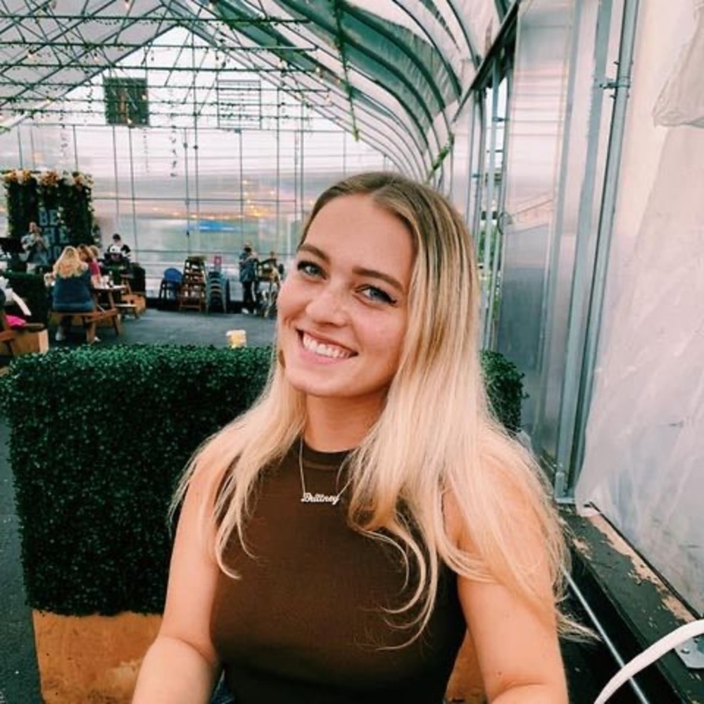 Meet your Posher, Brittney